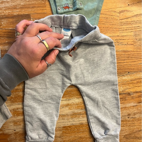 6-9 M Tee/Pant Bundle - Picture 7 of 11